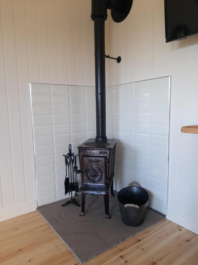 Ferienwohnung Dinky'S Den Coverack Exterior foto