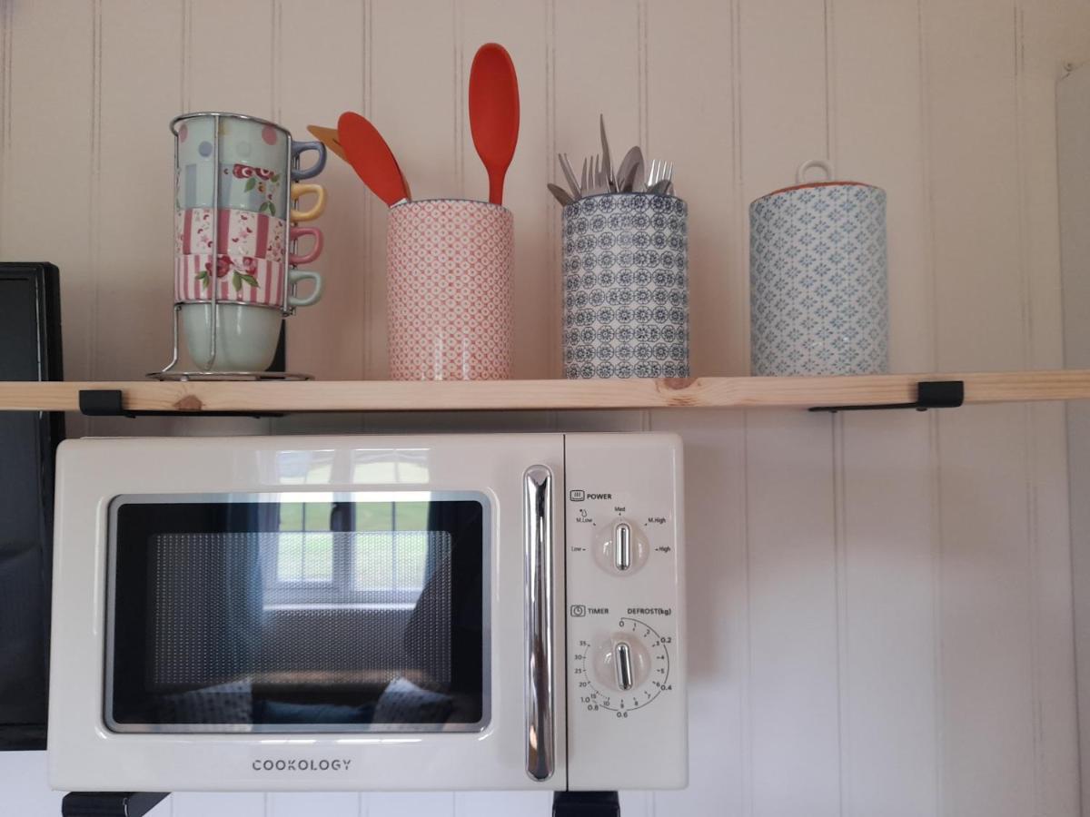 Ferienwohnung Dinky'S Den Coverack Exterior foto