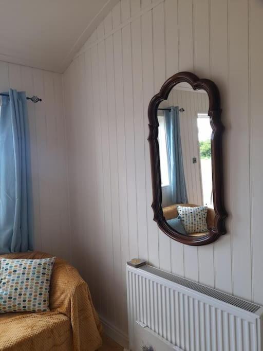 Ferienwohnung Dinky'S Den Coverack Exterior foto
